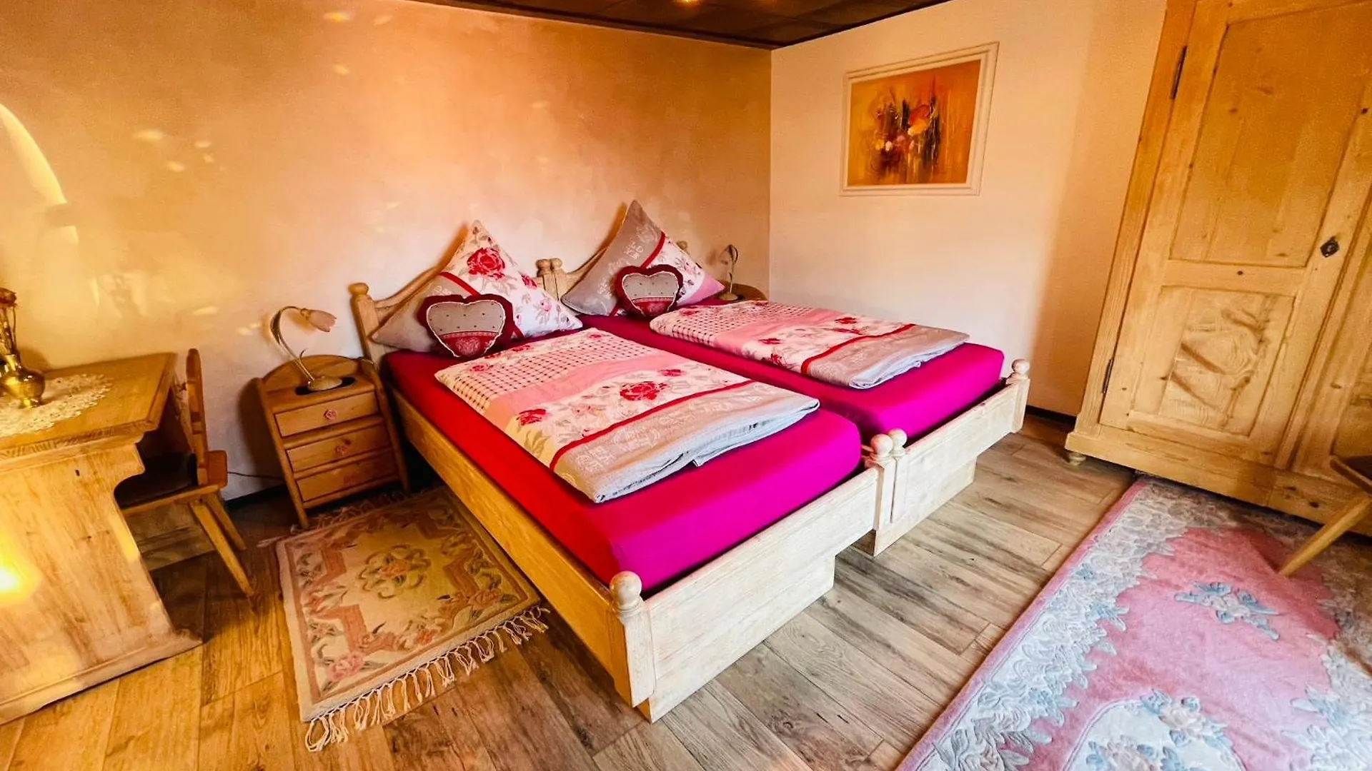 Ferienwohnung Alpensymphonie Mit 110 M2 Und Sonnigem Balkon Burgberg  Germany